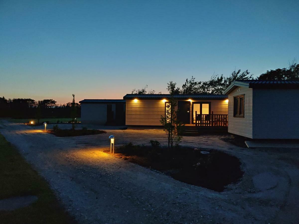 Nissum Fjord Camping Fjand Gårde Exteriör bild